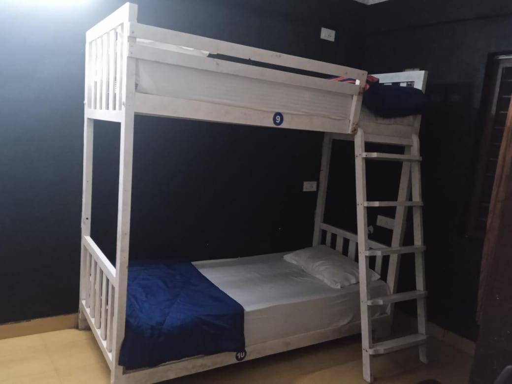 Xhostel Hostel Kochi ภายนอก รูปภาพ